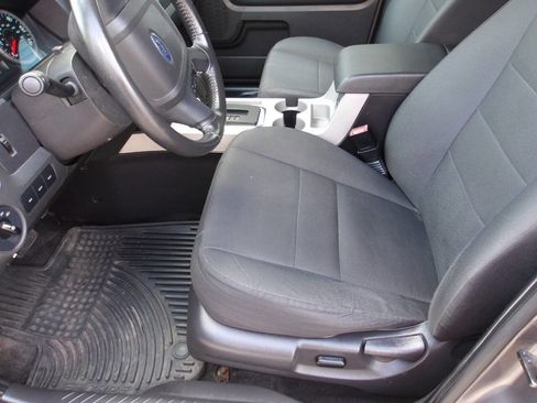 Used 2012 Ford Escape XLT AWD/4WD image 5