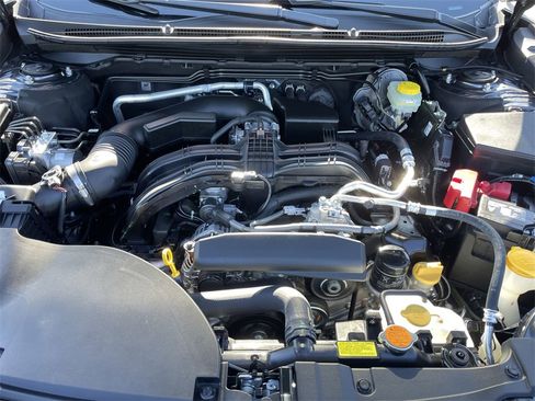 Used 2025 Subaru Outback image 14