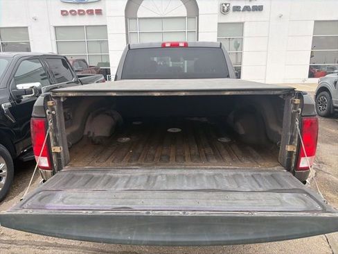 Used 2017 RAM 2500 Tradesman w/ Chrome Appearance Group image 6