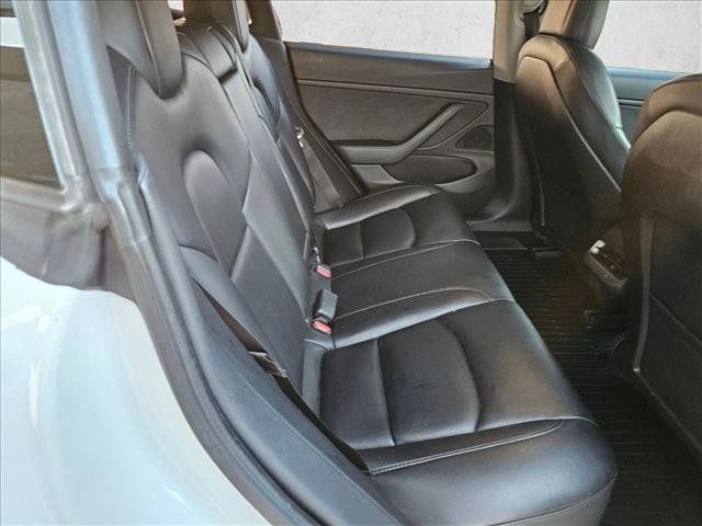 Used 2021 Tesla Model 3 Long Range AWD/4WD image 16