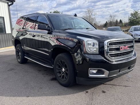 Used 2017 GMC Yukon SLT AWD/4WD image 4