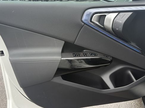 Used 2026 BMW X3 xDrive30 w/ Premium Package image 16