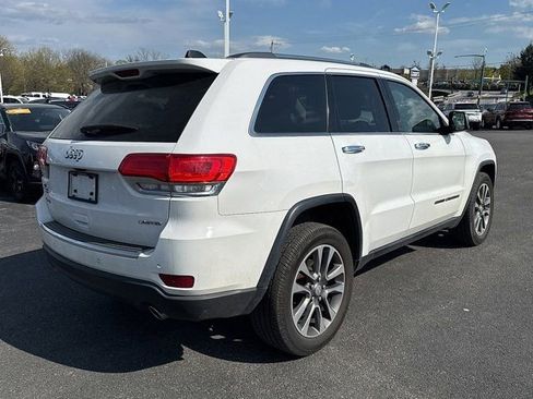 Used 2018 Jeep Grand Cherokee Limited w/ Luxury Group II image 8