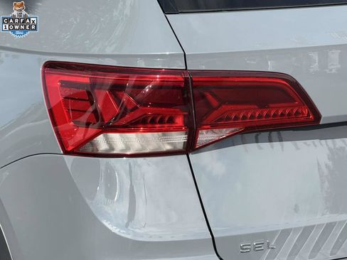 Used 2023 Volkswagen Taos SEL AWD/4WD image 9