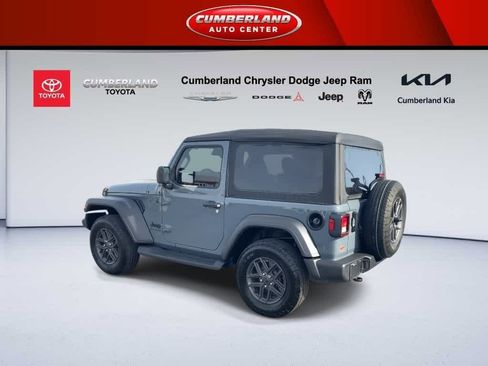 Used 2025 Jeep Wrangler Sport S image 6