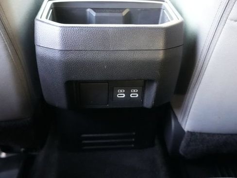 Used 2024 Toyota Tacoma TRD Off-Road AWD/4WD image 18