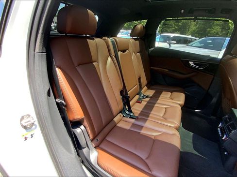 Used 2019 Audi Q7 3.0T Prestige w/ Prestige Package AWD/4WD image 29