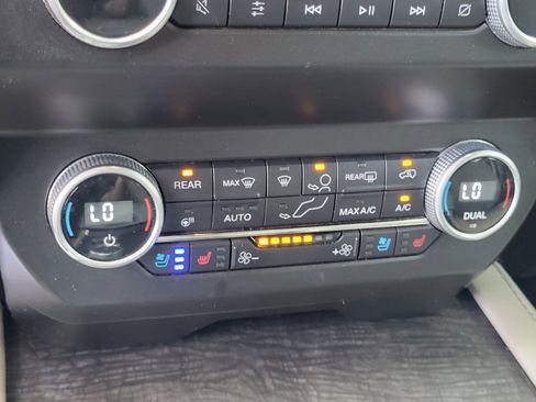 Used 2021 Ford Expedition Limited RWD image 22
