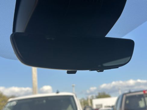 Used 2025 Chevrolet Tahoe High Country image 29