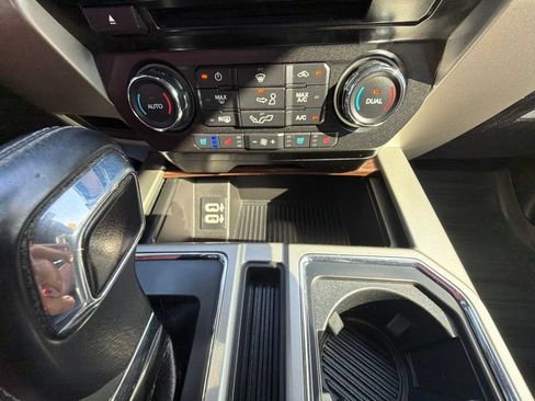 Used 2017 Ford F150 Lariat AWD/4WD image 35