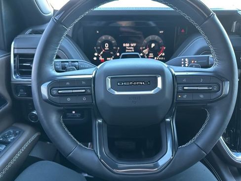 Used 2025 GMC Yukon Denali Ultimate w/ LPO, Floor Liner Package image 19