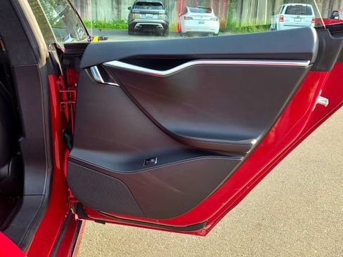 Used 2017 Tesla Model S 60 RWD image 40