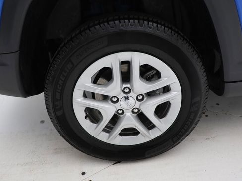 Used 2019 Jeep Compass Sport w/ Cold Weather Group image 10