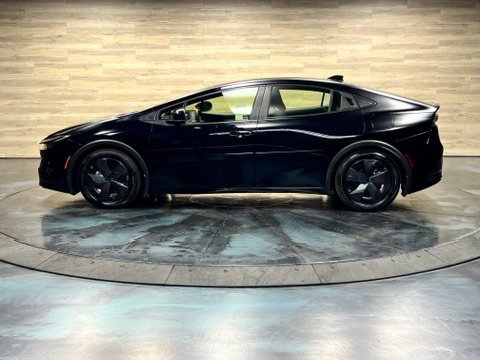 Used 2025 Toyota Prius Plug-In Hybrid FWD image 24