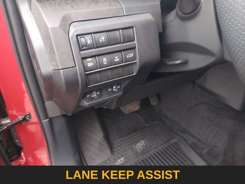 Used 2025 Toyota Tacoma Limited image 13