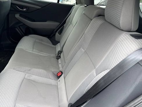 Used 2025 Subaru Outback Premium AWD/4WD image 10