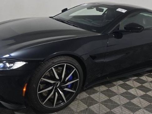 Used 2019 Aston Martin V8 Vantage Coupe image 1