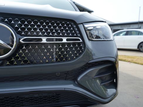 New 2026 Mercedes-Benz GLE 450 4MATIC image 11