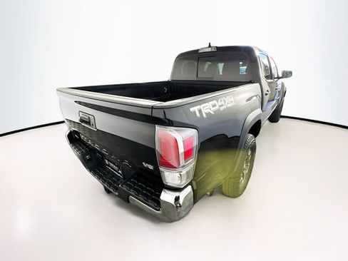 Certified 2023 Toyota Tacoma TRD Off-Road AWD/4WD image 6