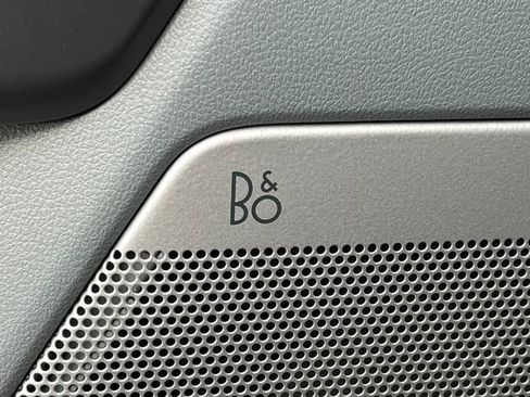 New 2025 Ford F150 Lightning Flash AWD/4WD image 19