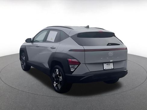 Used 2025 Hyundai Kona SEL image 9