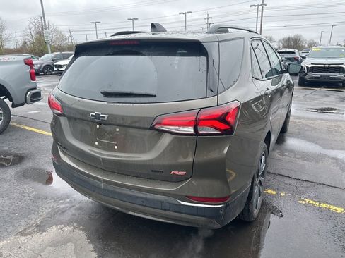 Used 2023 Chevrolet Equinox RS AWD/4WD image 2