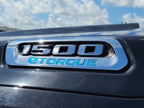 Used 2022 RAM 1500 Big Horn RWD image 9