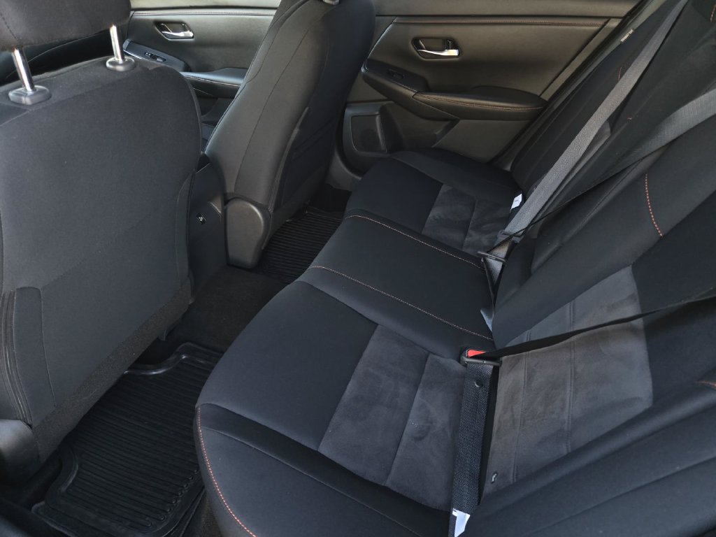 Certified 2024 Nissan Sentra SR FWD image 10
