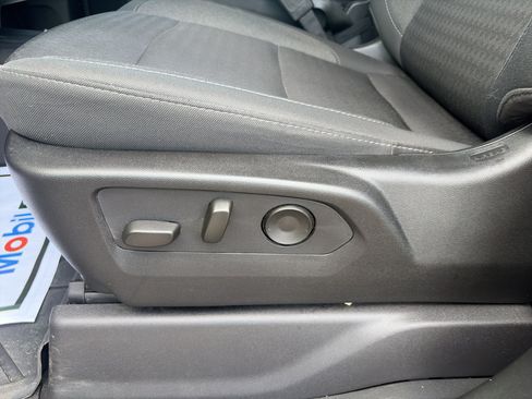Used 2024 Chevrolet Silverado 2500 Custom w/ Custom Convenience Package AWD/4WD image 22