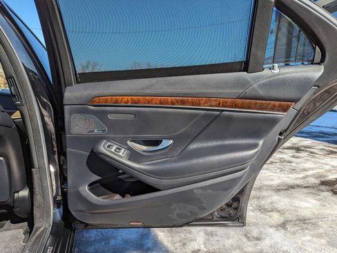 Used 2015 Mercedes-Benz S 550 4MATIC Sedan image 39