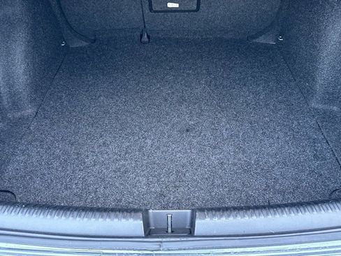 Used 2018 Volkswagen Jetta Wolfsburg Edition image 18