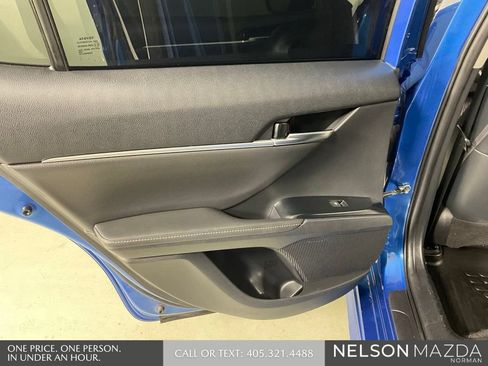 Used 2019 Toyota Camry XSE w/ Navigation Package FWD image 19
