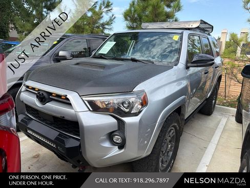 Used 2021 Toyota 4Runner Venture w/ Moonroof Package AWD/4WD image 1