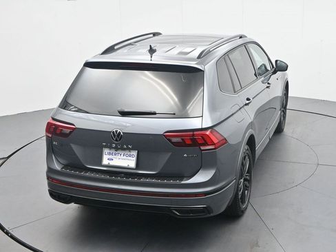 Used 2022 Volkswagen Tiguan SE R-Line AWD/4WD image 28