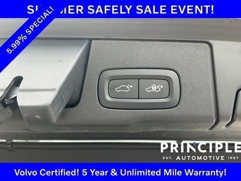 Certified 2023 Volvo XC60 B5 Core FWD image 16