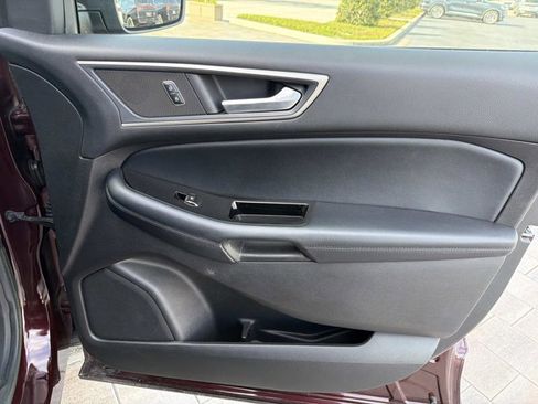 Used 2017 Ford Edge SEL w/ Equipment Group 201A image 17