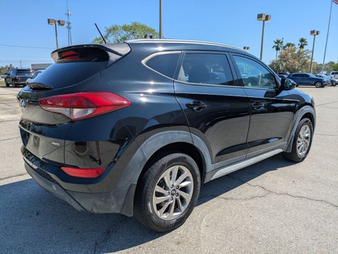 Used 2017 Hyundai Tucson SE image 4
