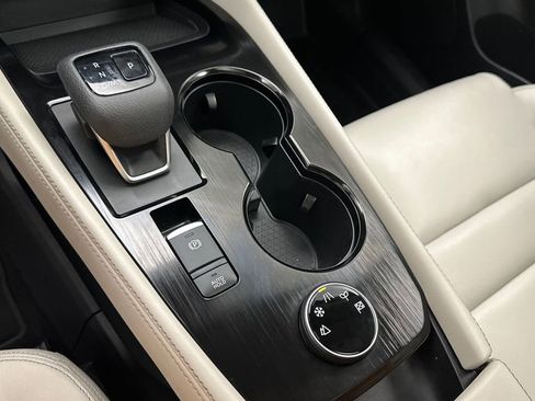 Used 2023 Nissan Rogue SL w/ SL Premium Package image 14