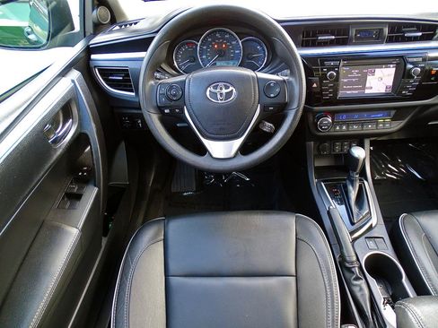 Used 2015 Toyota Corolla LE Premium FWD image 31
