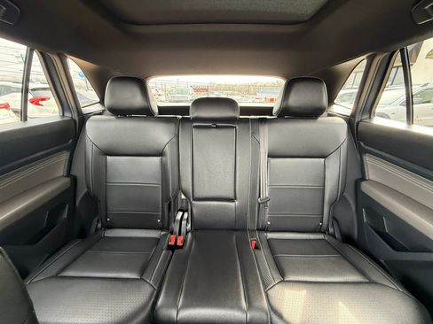 Used 2022 Volkswagen Atlas Cross Sport SE image 50