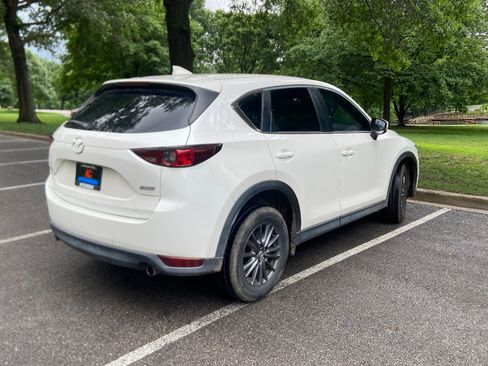 Used 2017 MAZDA CX-5 Touring FWD image 5