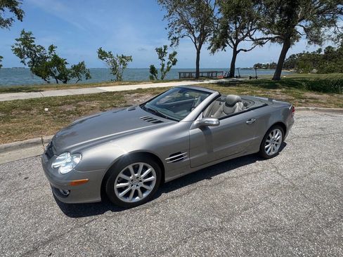 Used 2007 Mercedes-Benz SL 550 image 3