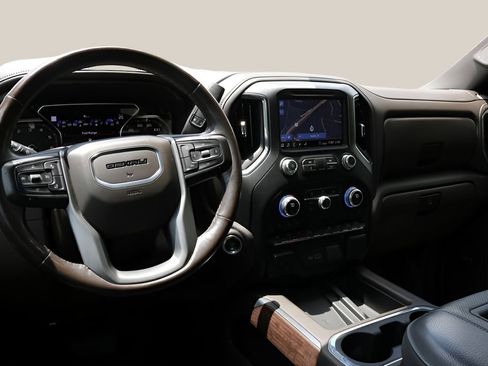 Used 2020 GMC Sierra 1500 Denali w/ Denali Ultimate Package AWD/4WD image 17