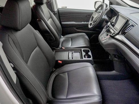 Certified 2023 Honda Odyssey EX-L image 32