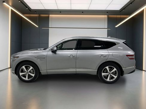 Certified 2023 Genesis GV80 2.5T w/ Prestige 20" Package image 3