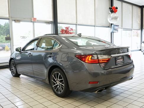 Used 2016 Lexus ES 350 FWD image 4
