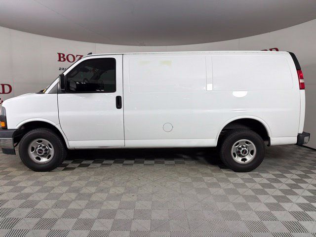 Used 2020 GMC Savana 2500 w/ Driver Convenience Package RWD image 6