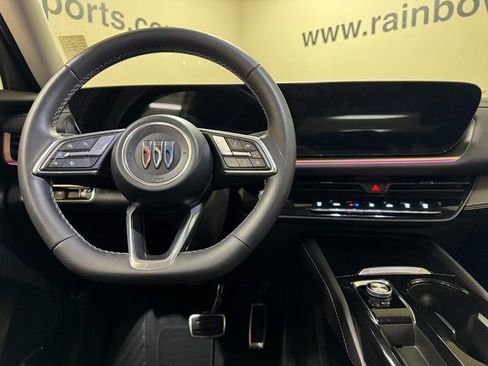 Used 2025 Buick Envision Sport Touring image 9