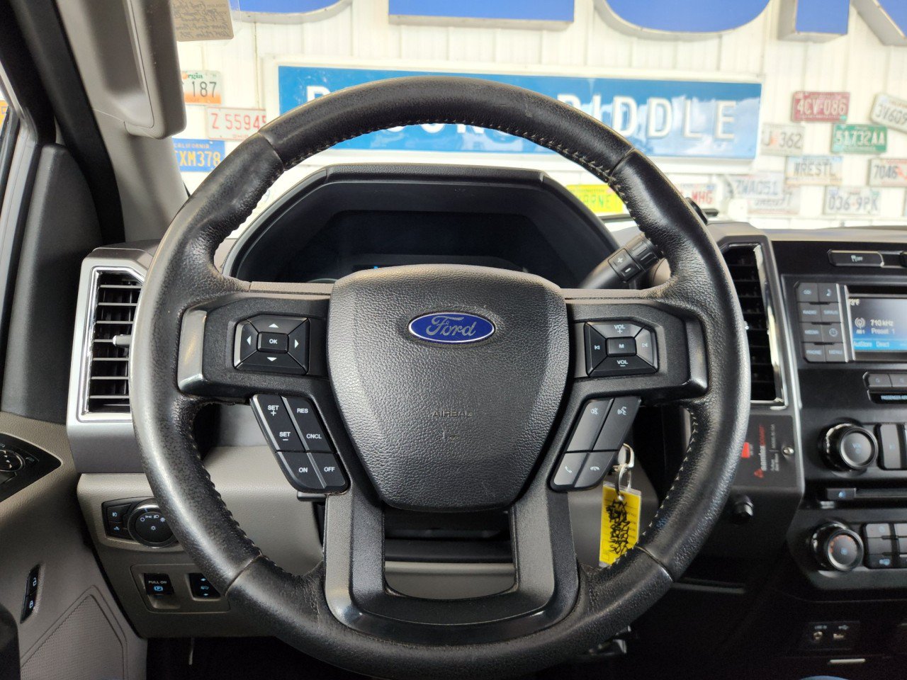 Used 2015 Ford F150 XLT w/ Equipment Group 301A Mid RWD image 21