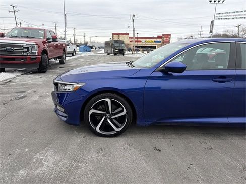 Used 2020 Honda Accord Sport image 9